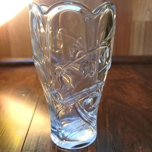 NIB Mikasa Bridal Lily Bud Vase